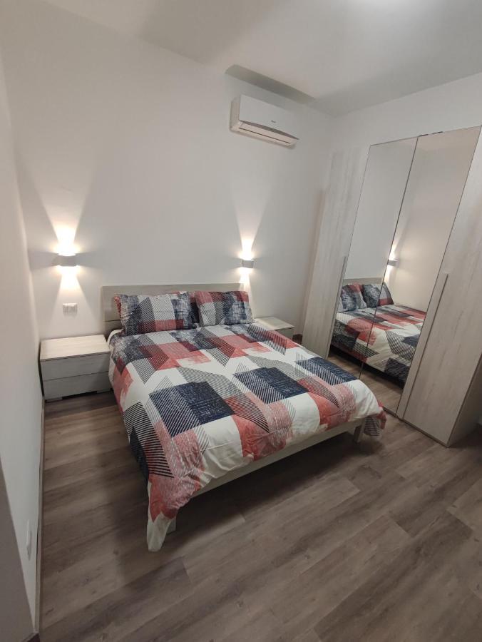 Apartamento Lotto 30 Metro Garbatella Roma Exterior foto