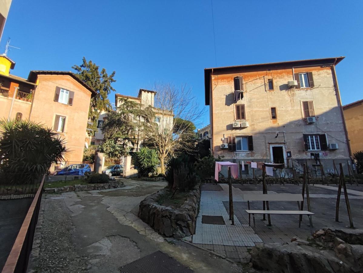 Apartamento Lotto 30 Metro Garbatella Roma Exterior foto