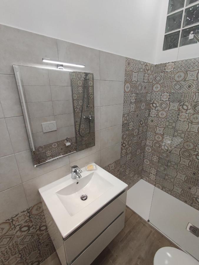 Apartamento Lotto 30 Metro Garbatella Roma Exterior foto
